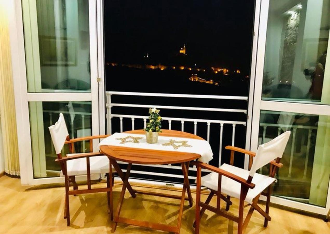 Tsarevets Panoramic Apartments Veliko Tarnovo Buitenkant foto